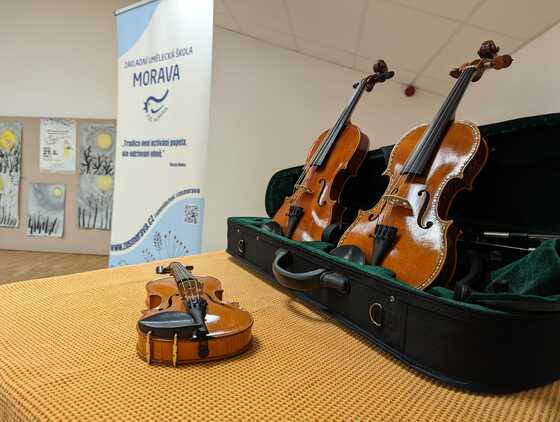 Svátek houslí v Liptále - ZUŠ Morava - FOTO