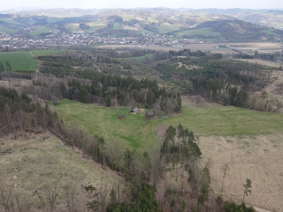 Das ausgestorbene Dorf Dvorce lag in der Nähe von Ratiboř.